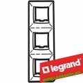 Legrand (легранд) 770357 Valena - Рамка 3 поста, вертикальная  (Алюминий/Серебро)